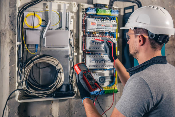 Best Circuit Breaker Repair  in Quinebaug, CT